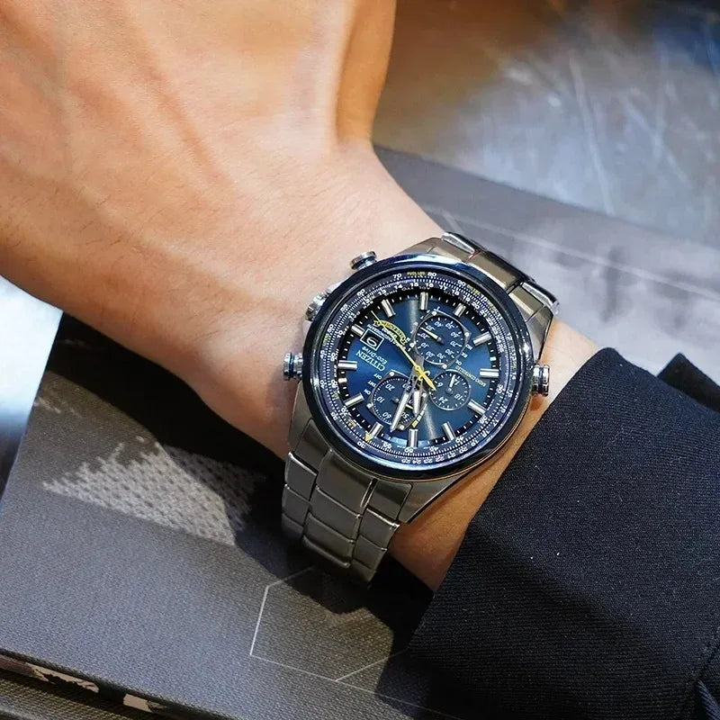 CITIZEN Blue Angel I Generazione Orologio da uomo al quarzo Nightlight Sky Eagle Blue Angel Luce Kinetic Energy Men’s Watch AT8020